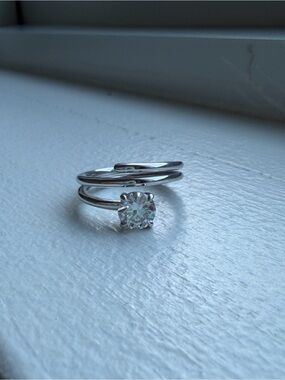 Silver moissanite spiral ring